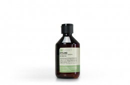 INSIGHT STYLING FLUIDE ANTICREPO OIL NON OIL 250 ml